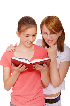 兩個女孩閱讀書