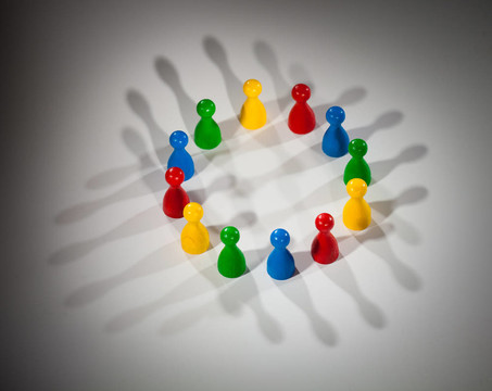 組色多人表示社會網(wǎng)絡；多樣性；多元文化社會；團隊的團結