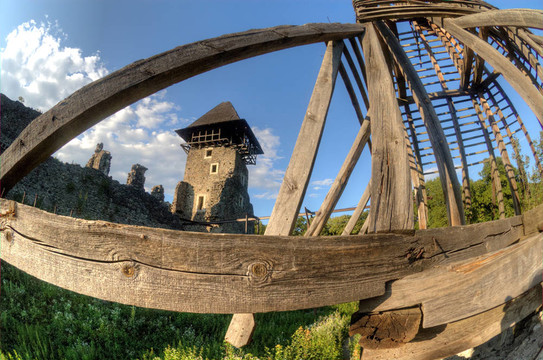 Nevytsky Castle在Zakarpattya；烏克蘭