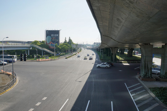 城市高架快速路