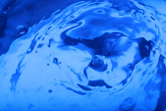 水
