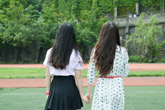 姐妹