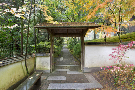 日本園林中的門(mén)與路