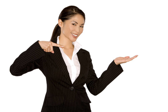女人用手指指著