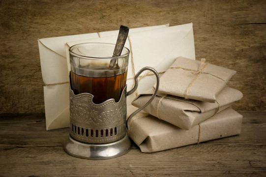 一杯茶和信封