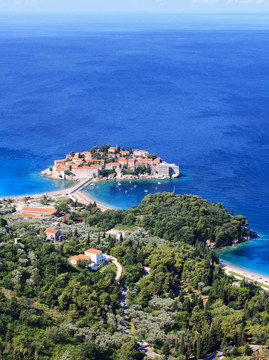 Sveti Stefan（斯特凡）在Adriatic的海島度假勝地；黑山