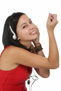 漂亮的音樂(lè)愛(ài)的女人