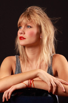 魅力Young Blonde Woman