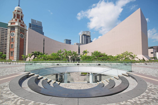 香港文化中心在藍(lán)天建筑結(jié)構(gòu)