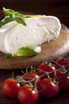 羅勒和番茄Mozzarella