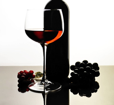 紅葡萄酒與葡萄