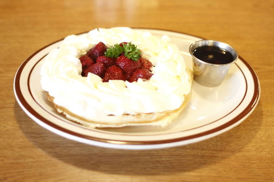 草莓松餅