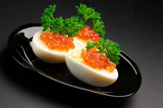 開(kāi)胃菜魚(yú)子醬