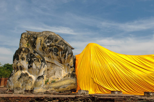 臥佛寺lokayasutharam；Ayutthaya