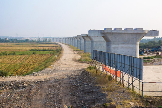 鐵路橋墩