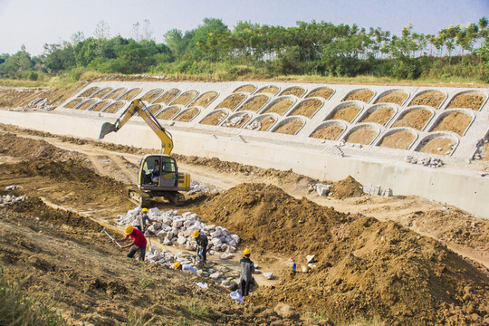 鐵路路基施工現(xiàn)場