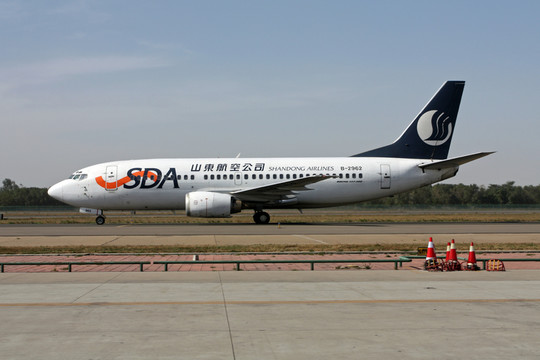 山東航空波音737客機(jī)
