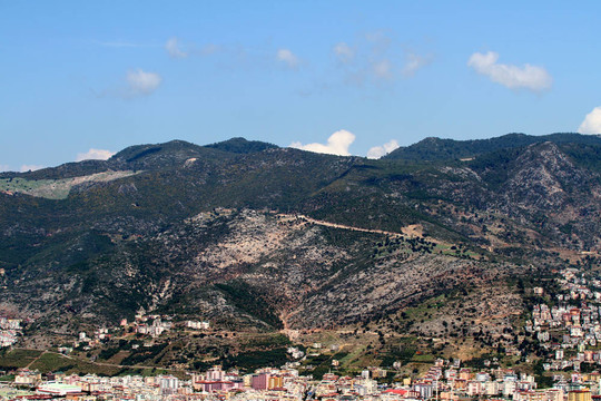 阿拉尼亞市山；海岸；土耳其