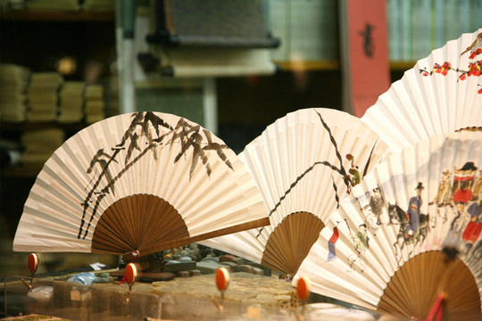 在仁寺洞suvniershop傳統(tǒng)藝術(shù)品