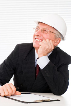 頭盔里的老建筑者