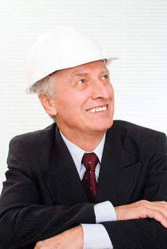 頭盔里的老建筑者