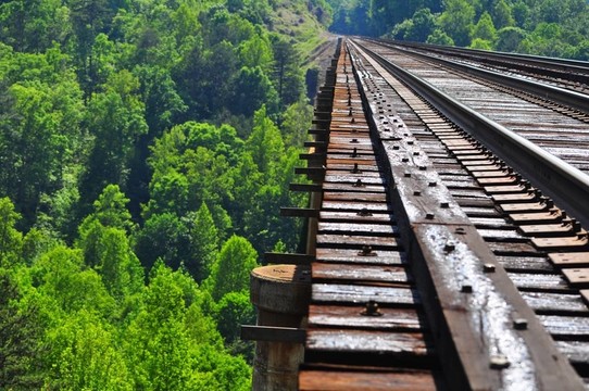 在邊上的Trestle Falls