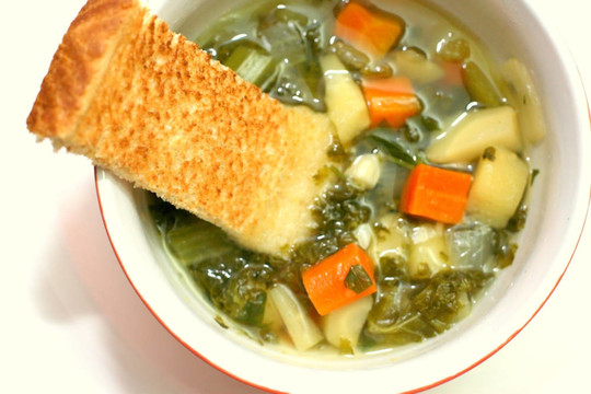 羽衣甘藍(lán)和素菜湯