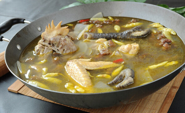 滑肉酸湯雞