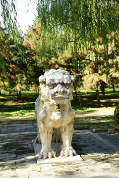 神獸雕像