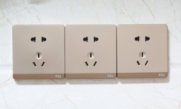 電源插座