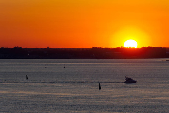 夕陽在海上