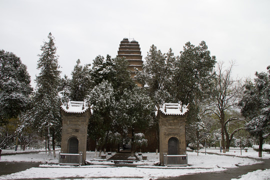 小雁塔雪景