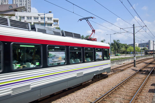 在香港移動的火車