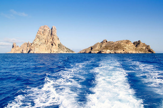 藍(lán)色的Es Vedra islet和vedranell群島