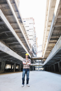建筑工地上的工人