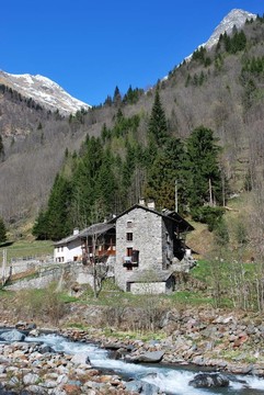 石頭小屋