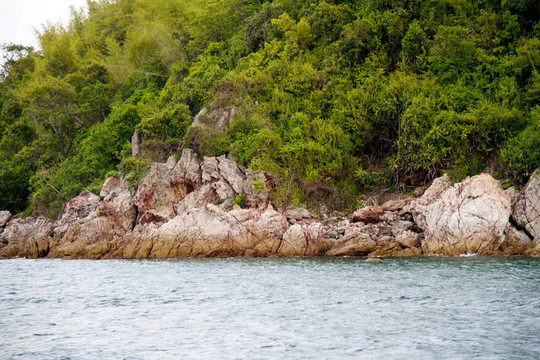 美麗的藍(lán)色海洋從斯米蘭群島泰國(guó)；亞洲