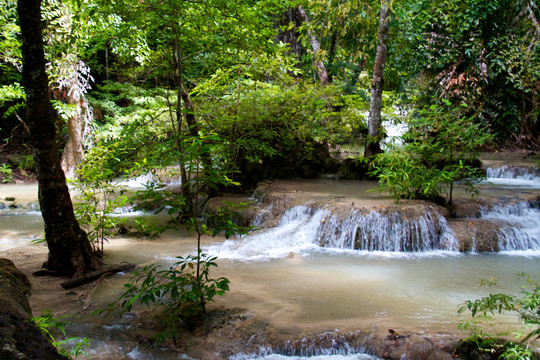 Erawan Waterfall；Kanchanaburi；泰國(guó)
