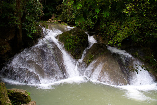 Erawan Waterfall；Kanchanaburi；泰國(guó)