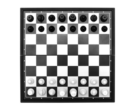 白色背景下的國際象棋