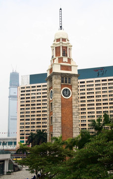 九龍的鐘塔；香港