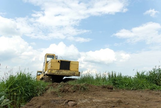 挖掘機(jī)