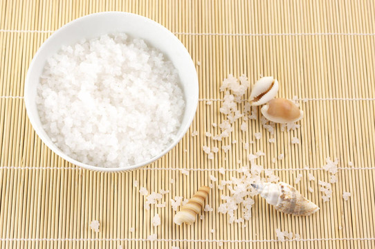 沐浴鹽和貝殼