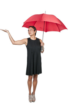 女子拿著雨傘