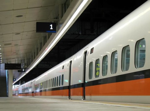 火車站的現(xiàn)代車廂