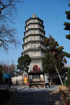 青島湛山藥師塔