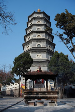 青島湛山寺藥師塔