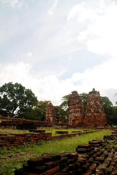 在Wat chaiwattanaram寺塔；Ayutthaya；泰國