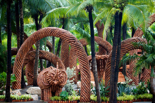 nongnooch熱帶植物園；芭堤雅