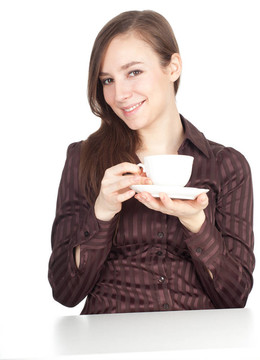 年輕女子與白杯喝咖啡或TEE